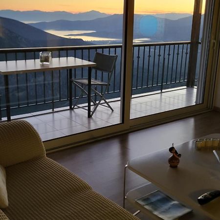 Delphi Skyview Apartamento Exterior foto