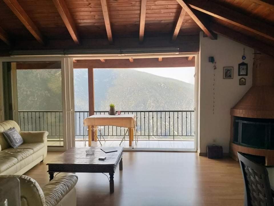 Delphi Skyview Apartamento Exterior foto